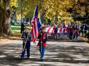 veteransparade_1-300x223
